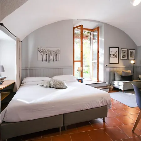La Casa Dellartista * Varenna
